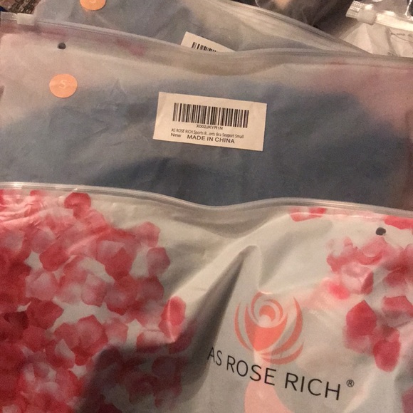 NEW Sports Bra - Picture 4 of 6